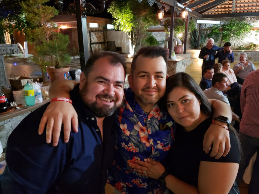 Kenny Muñoz and his sister, Vanessa